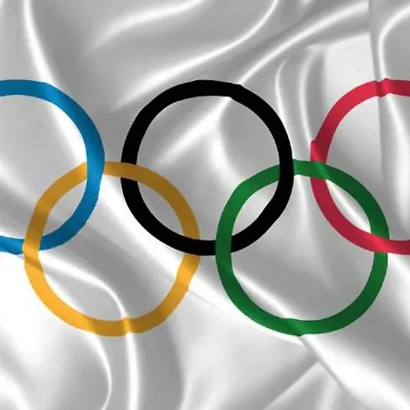 Longue Vie Au Roi - Vue Enchanteresse קרקסון