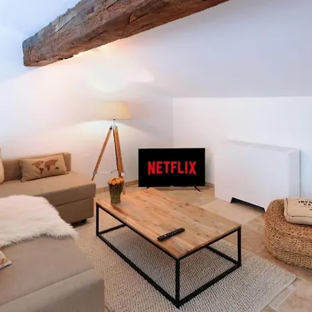 Longue Vie Au Roi - Vue Enchanteresse