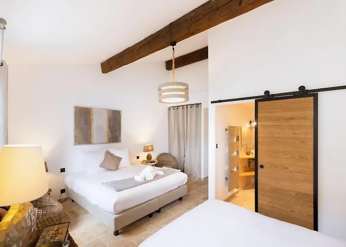 Longue Vie Au Roi - Vue Enchanteresse Apartment *