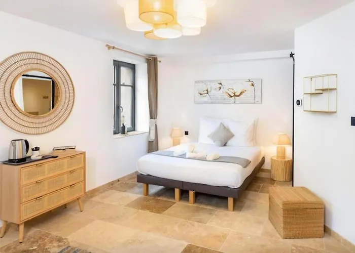 Longue Vie Au Roi - Vue Enchanteresse Apartment